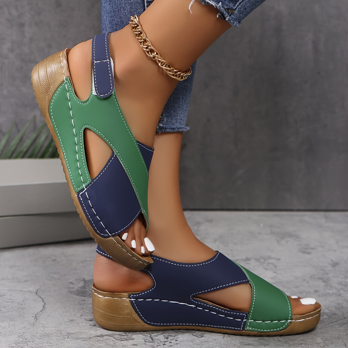 Laura - Lightweight Orthopaedic Sandals