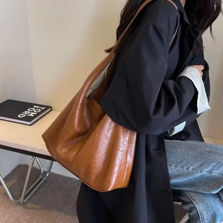 Elsa - Vintage Shoulder Bag