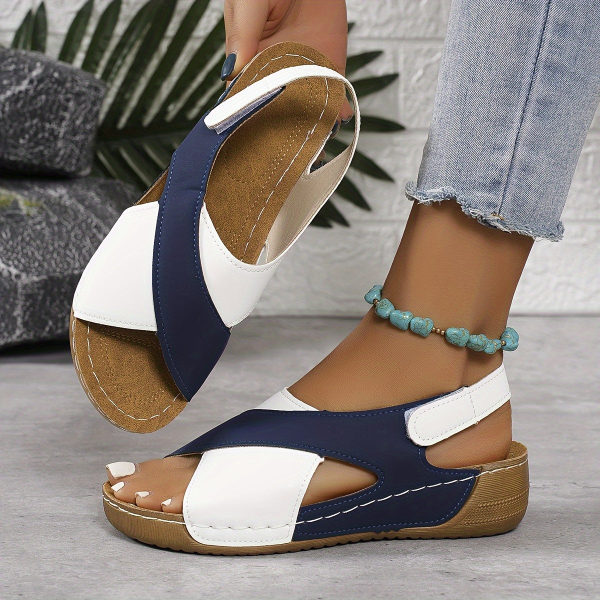Laura - Lightweight Orthopaedic Sandals